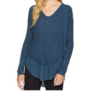 We the Free waffle knit blue tunic Women's Long Sleeve Top, sz small